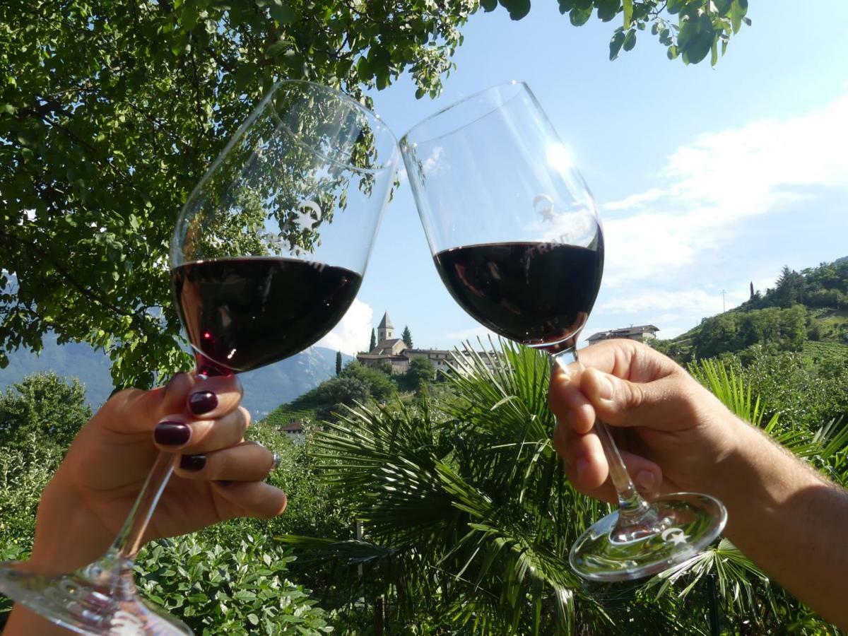 Sonnenhof Tramin - Adults Only Appartement Tramin an der Weinstraße Buitenkant foto